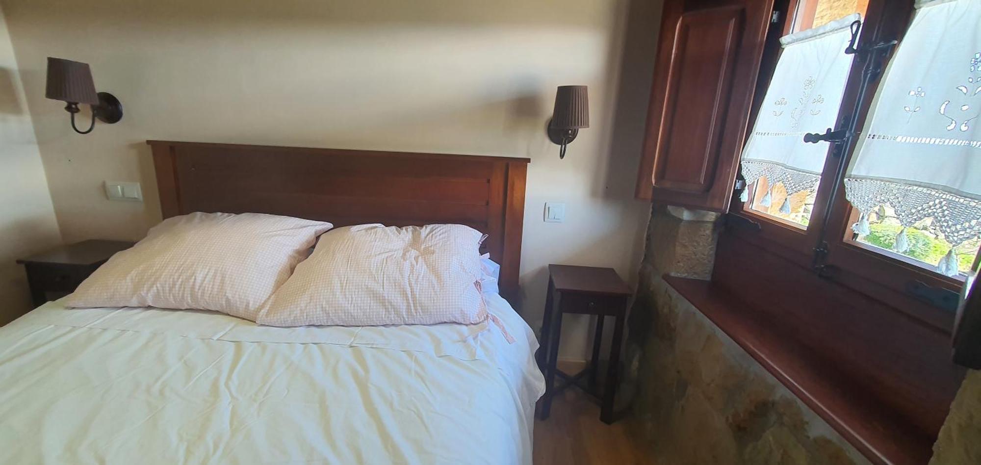 Hostal Fuente de Güelo San Bartolomé de Meruelo Exterior foto
