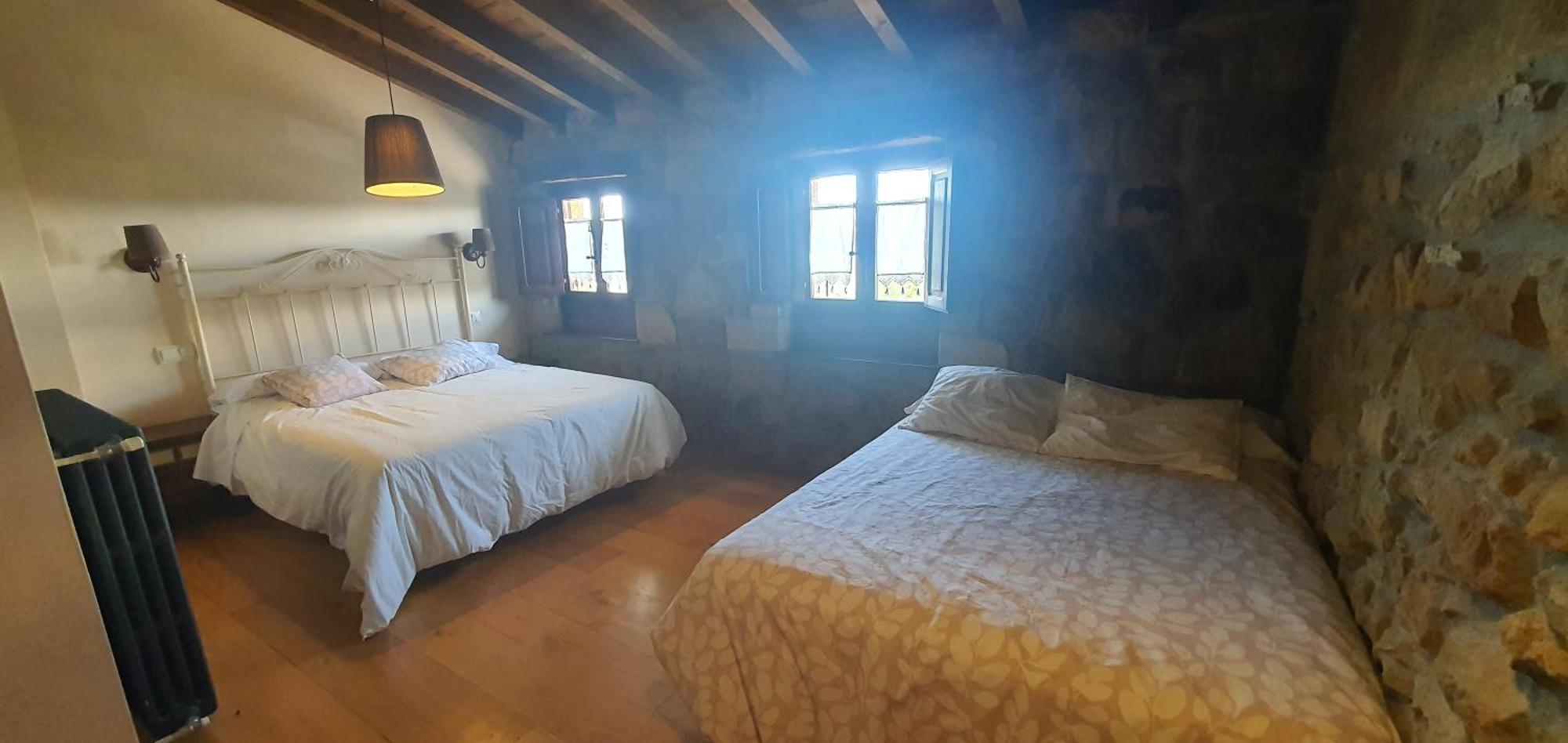 Hostal Fuente de Güelo San Bartolomé de Meruelo Exterior foto